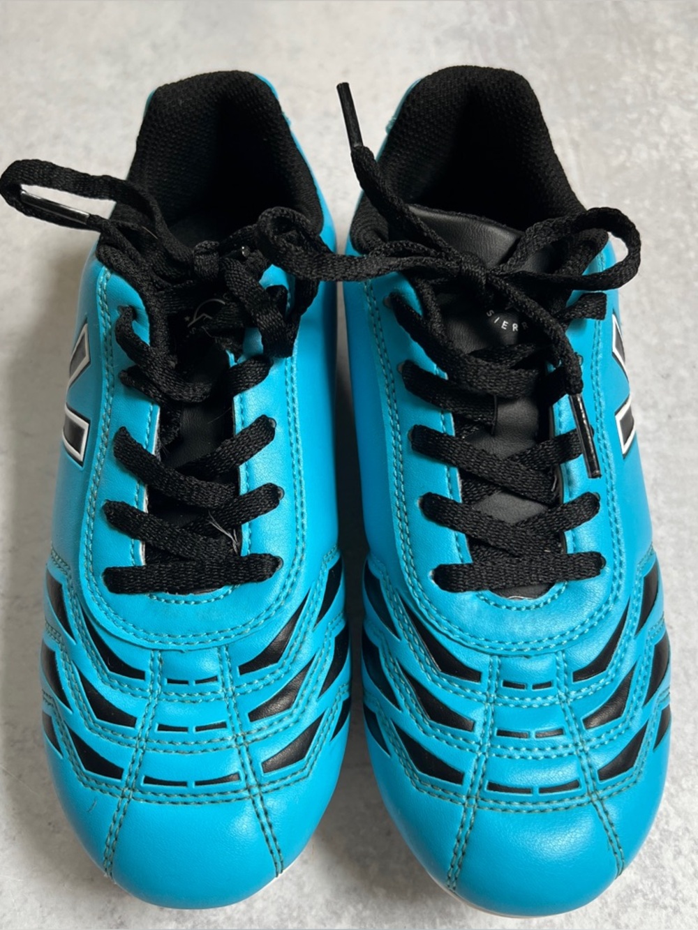 ⚽️ Youth Soccer Cleats Firm Ground Outdoor Lightweight Shoe 2 by Victor Sierra